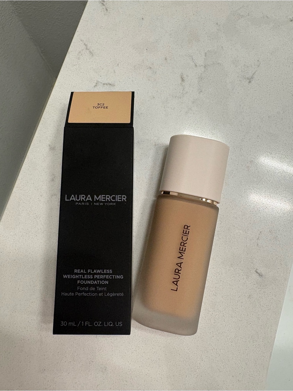 laura mercier Real Flawless Foundation - Toffee Beige